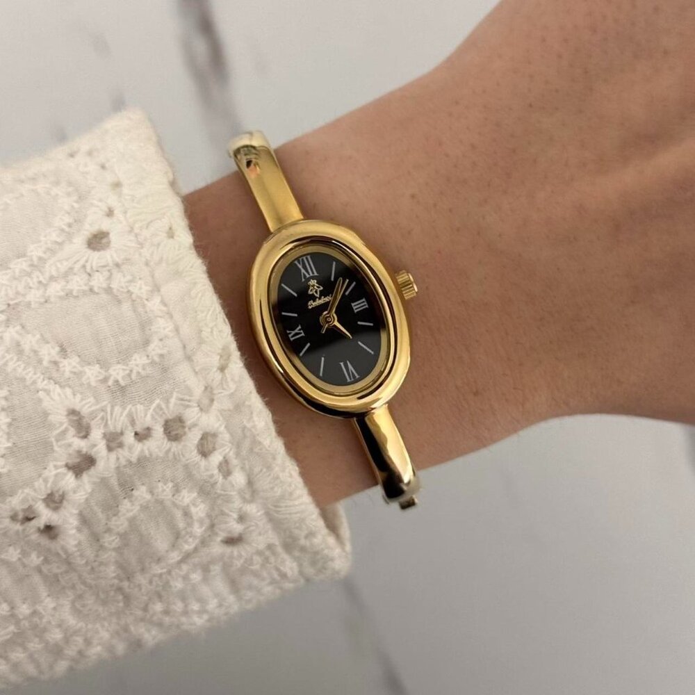 Sku0289 Retro Gold Black dial Women Minimalist Watch Bracelet Stainless steel